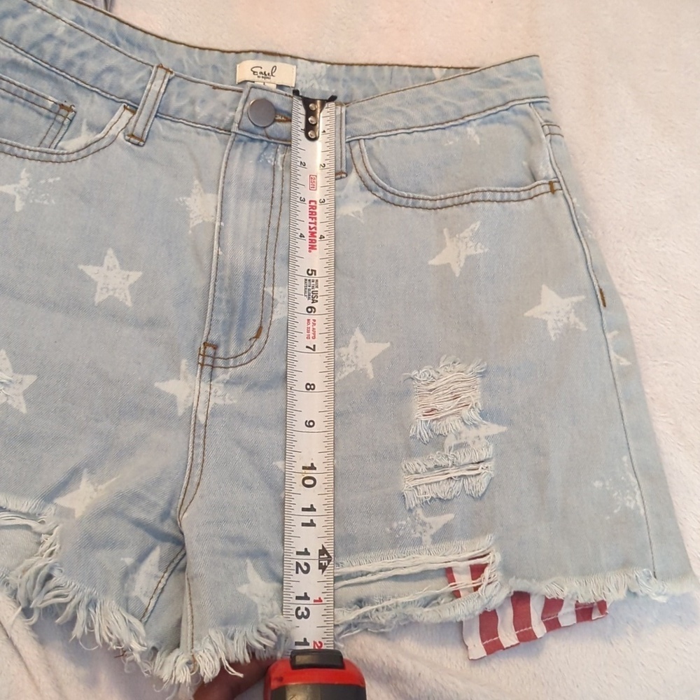Easel Light Blue Star Patterned Jean Shorts Size Large - Picture 5 of 5